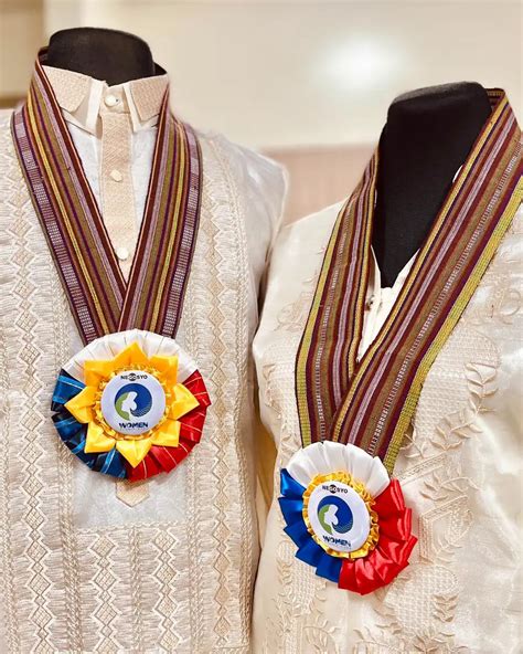 rosette leis|Filipino Lei: Adornments, History and the Rise of Rosette Leis in .